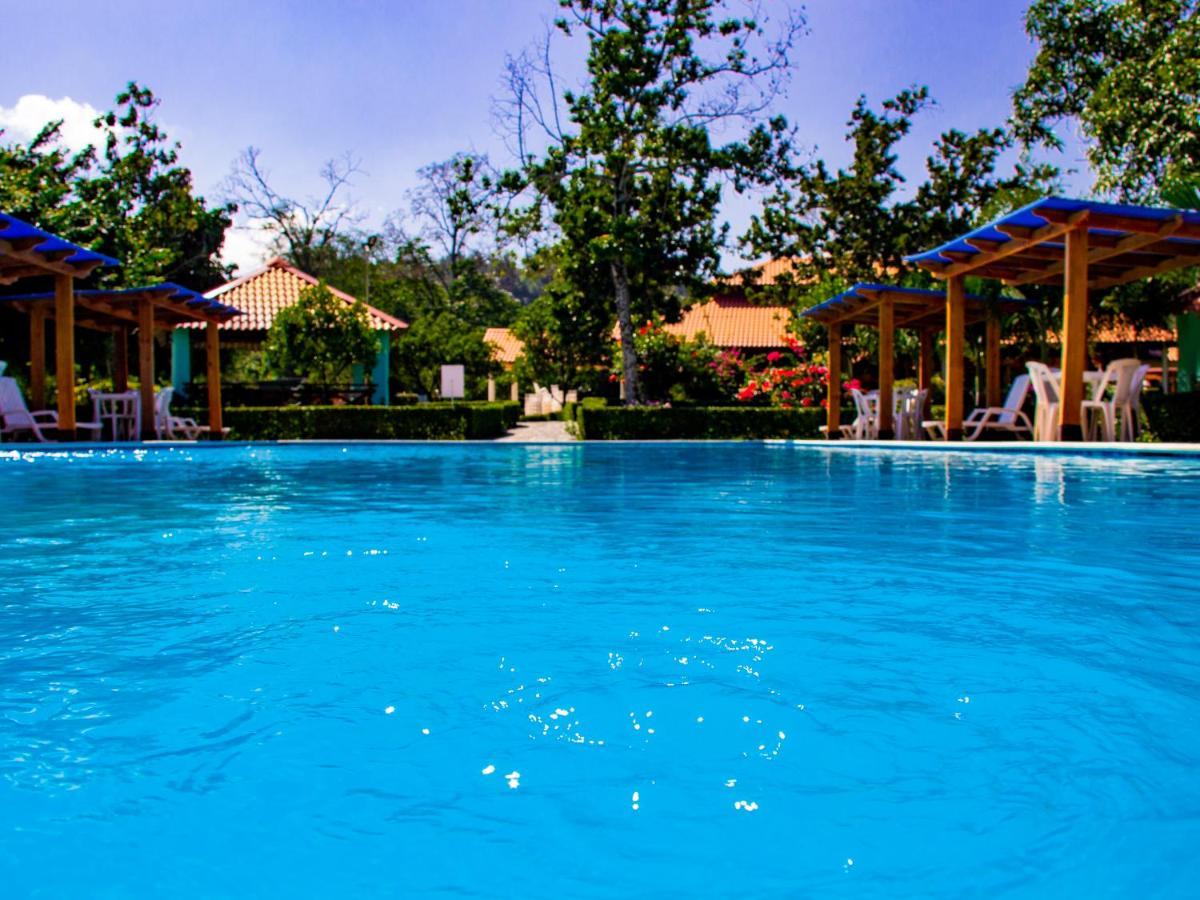 Deluxe Suites Guacamayos - Eco-Lodge & Swimming Pool Bonao Exterior foto
