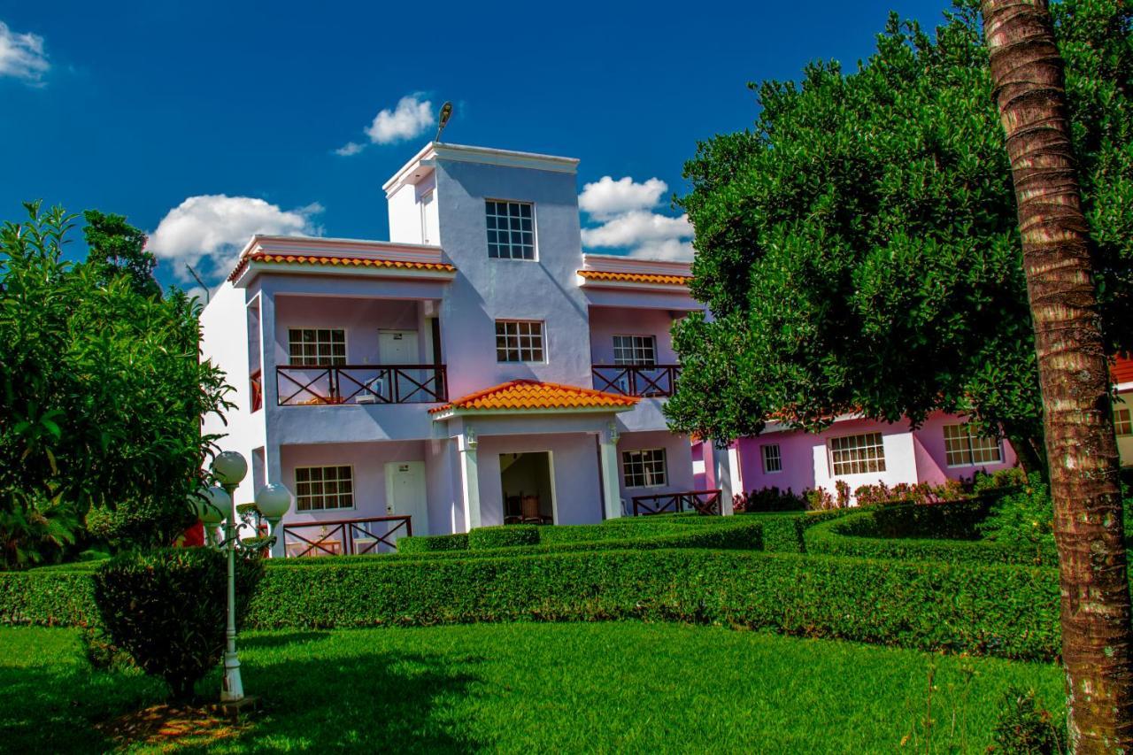 Deluxe Suites Guacamayos - Eco-Lodge & Swimming Pool Bonao Exterior foto